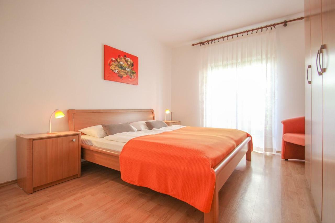 Alenka Orange Apartment Новиград Екстериор снимка