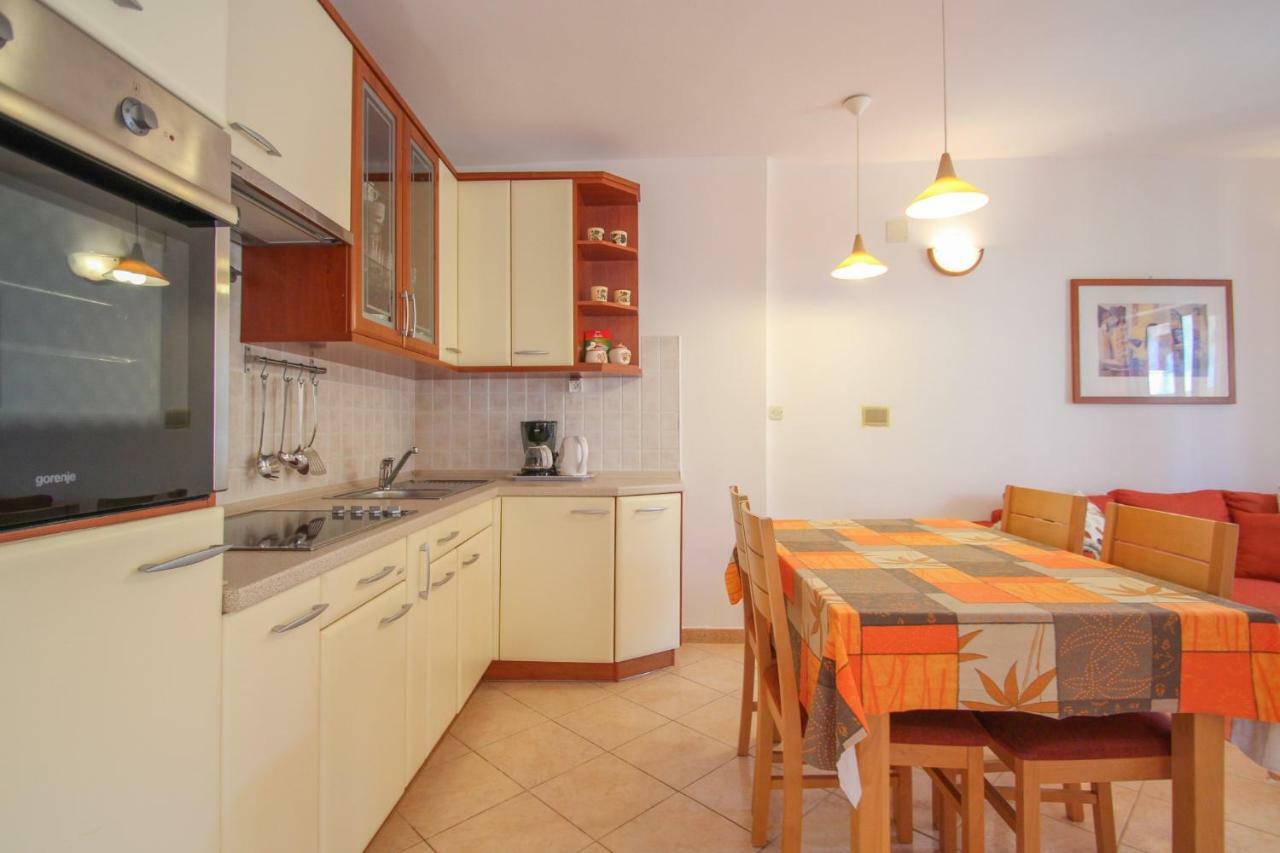 Alenka Orange Apartment Новиград Екстериор снимка